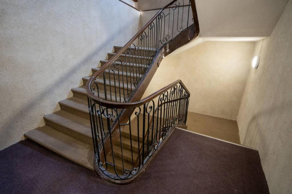 La Veilleuse - Appartement Au Coeur Du Centre Ville Limoges Bagian luar foto