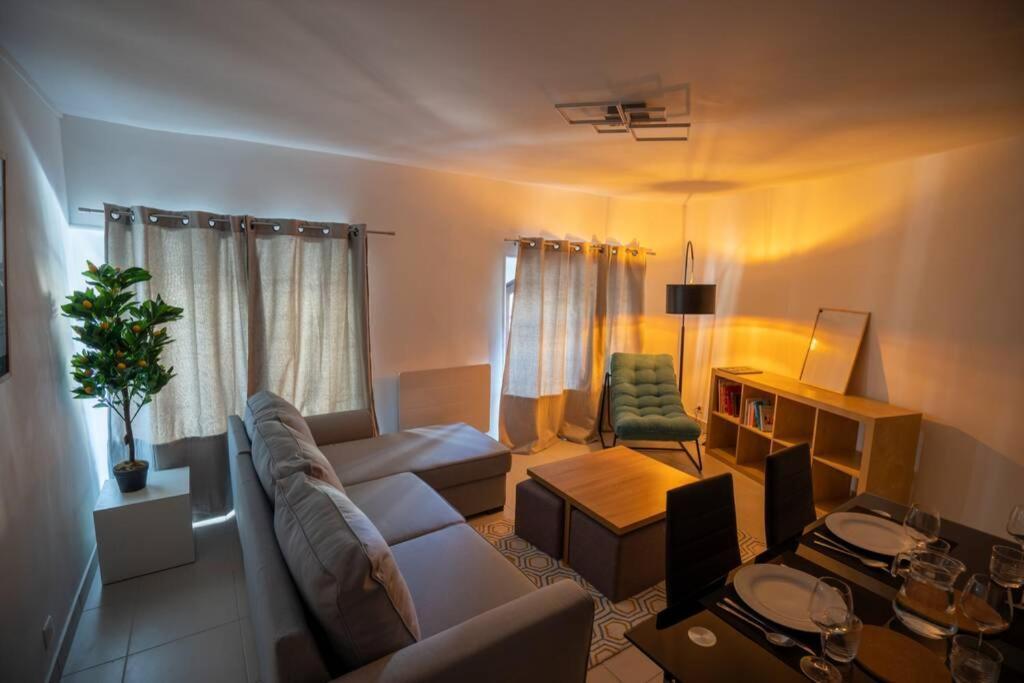 La Veilleuse - Appartement Au Coeur Du Centre Ville Limoges Bagian luar foto